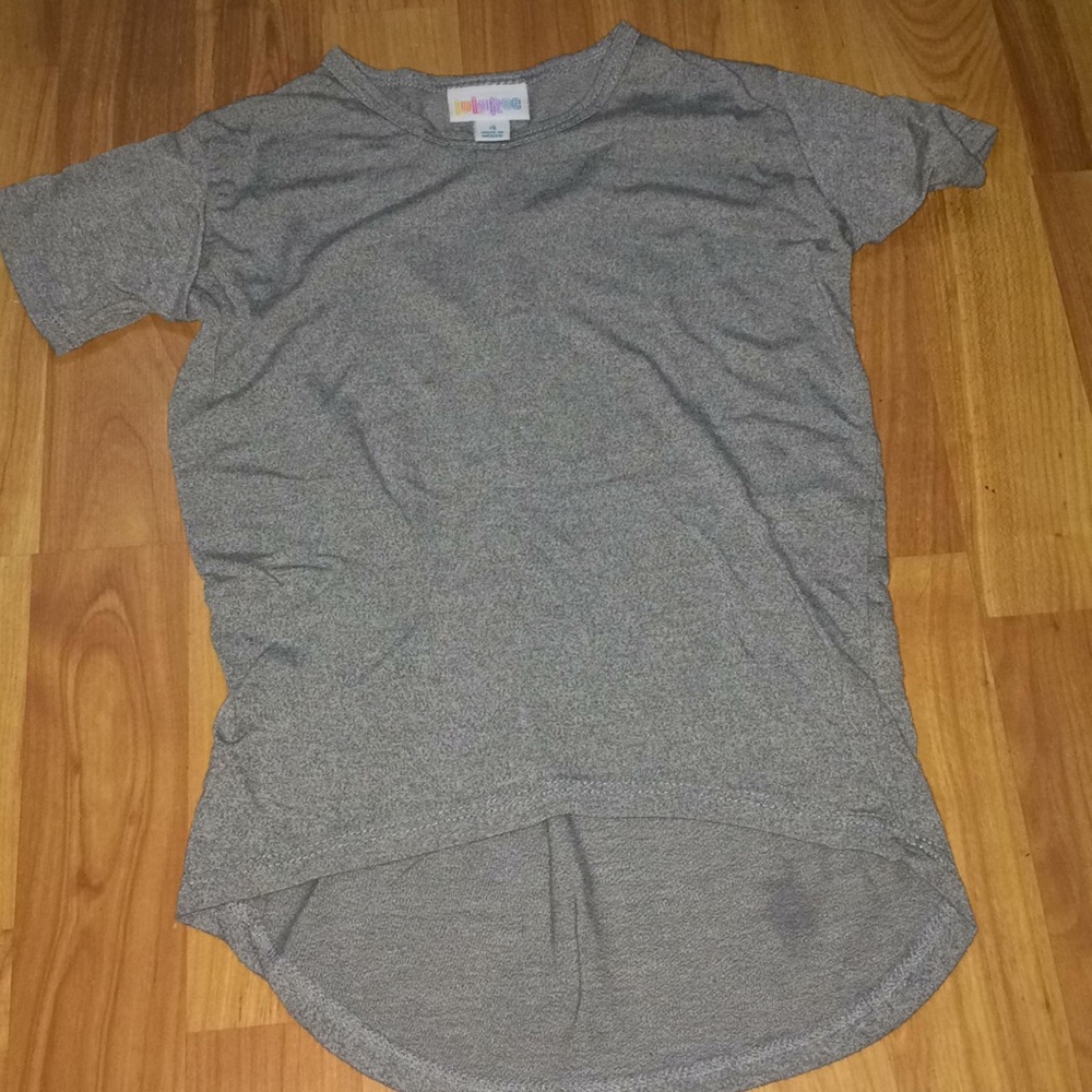 SOLD 4T lularoe gray tshirt